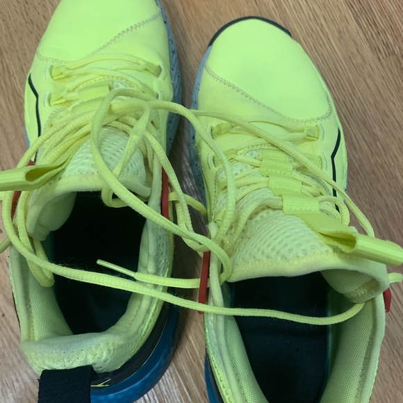 Size 10 Puma Basketball Shoes - Picture 5 of 7